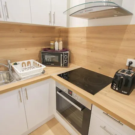 Centre - Nice, Cozy And Functional